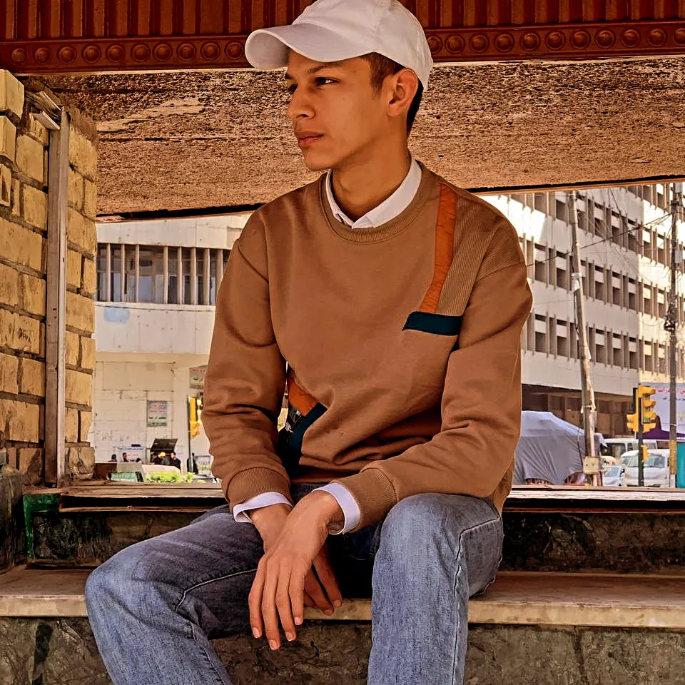 علي حقي