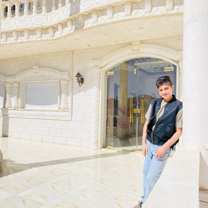 Issa Alzoubi Profile Picture