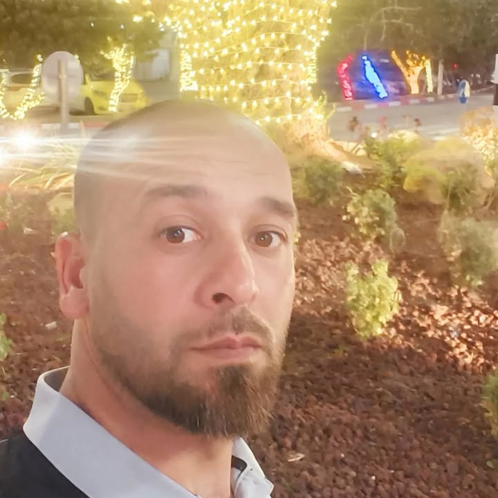 ظاهر دوابشه Profile Picture