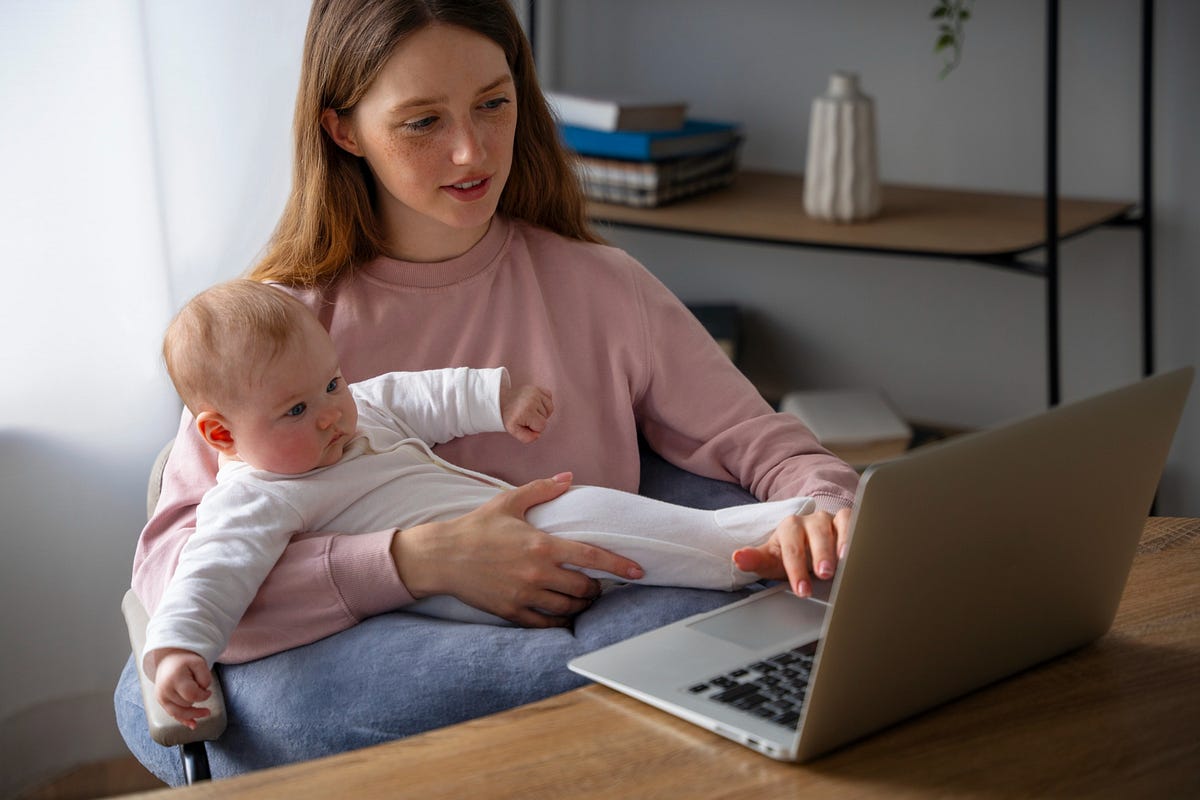 What Are the Risks of Finding a Surrogate Mother Online?