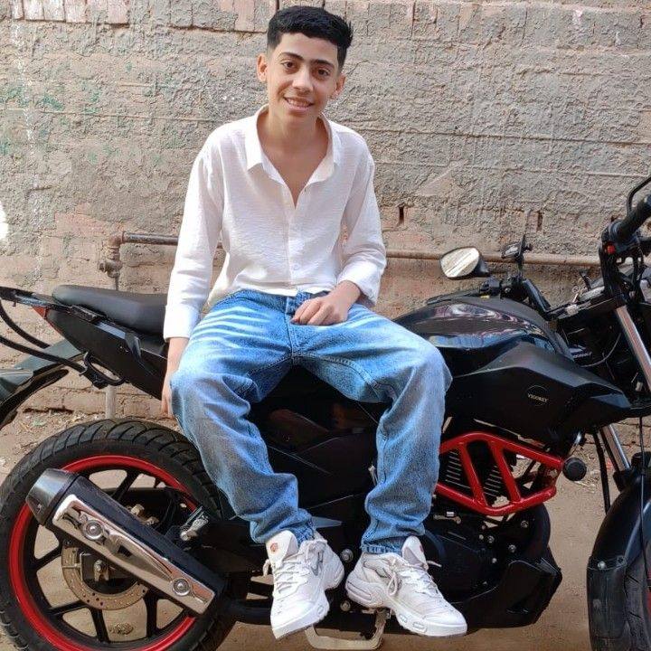 Ali Essam Profile Picture