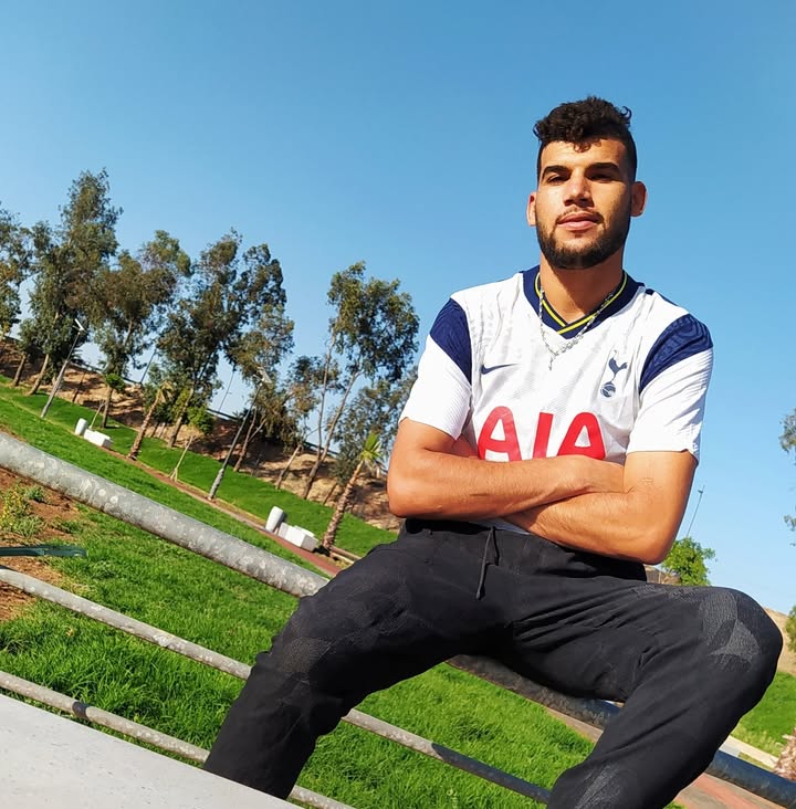 Azzeddine Mikael Profile Picture