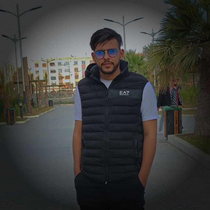 Si Mo Profile Picture