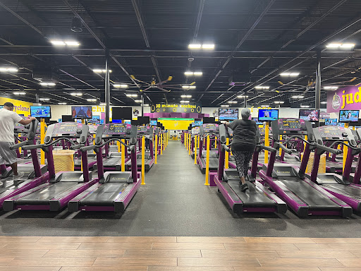 Planet Fitness Profile Picture