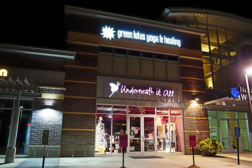 Green Lotus Yoga & Healing Center - Eden Prairie Profile Picture