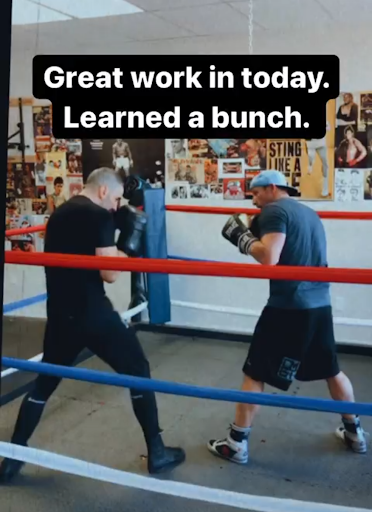 Hands-Up Boxing Profile Picture