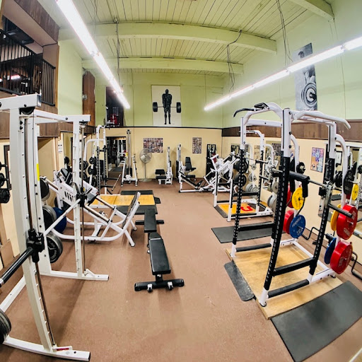 Estrada�s Gym Profile Picture