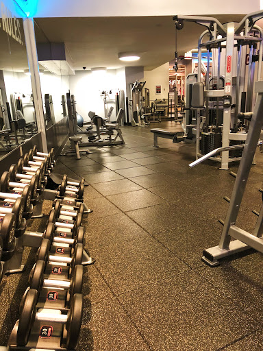 Crunch Fitness - Bowery Profile Picture