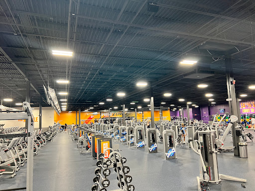Crunch Fitness - White Station Profile Picture