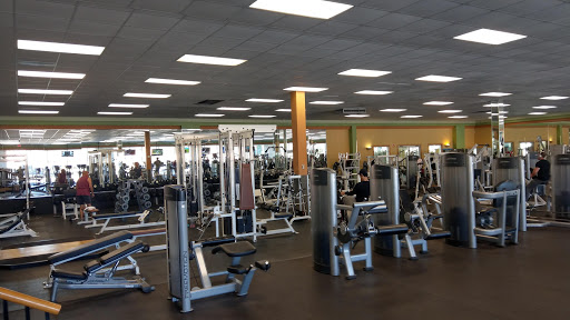 Gold\'s Gym San Antonio Tezel & Guilbeau Profile Picture