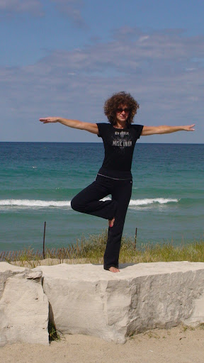 OM YOGA CENTER Profile Picture