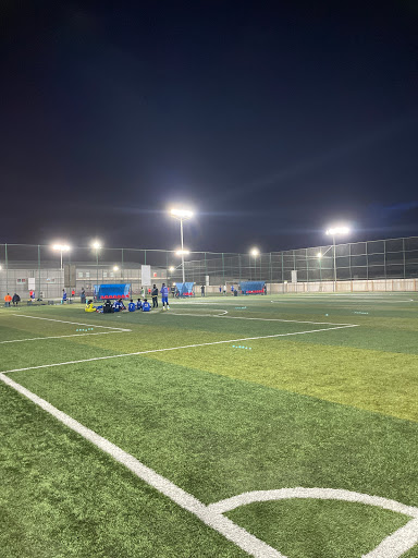 ملاعب Z5صالة مغطاة Profile Picture